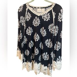 Chicos medallion print three-quarter sleeve knit lace trim top size 0